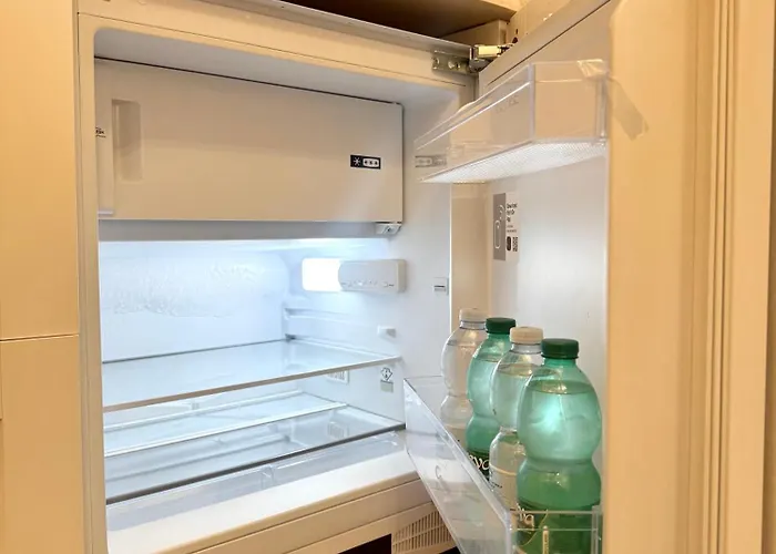 Casa Blaserna Nel Cuore Dello Shopping A Marconi E Trastevere Vakantiehuis