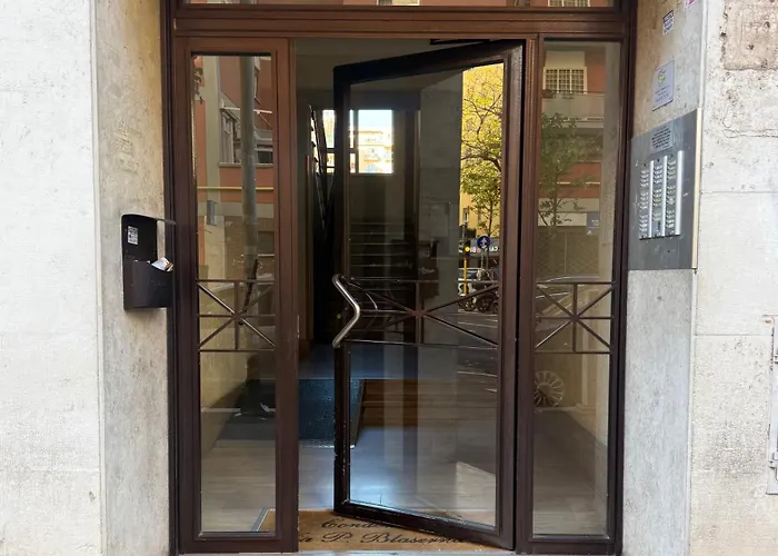 Casa Blaserna Nel Cuore Dello Shopping A Marconi E Trastevere Rome